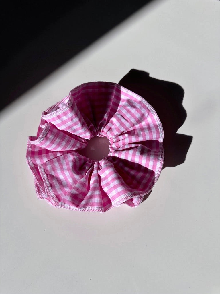 GIANT PLAID SCRUNCHIE