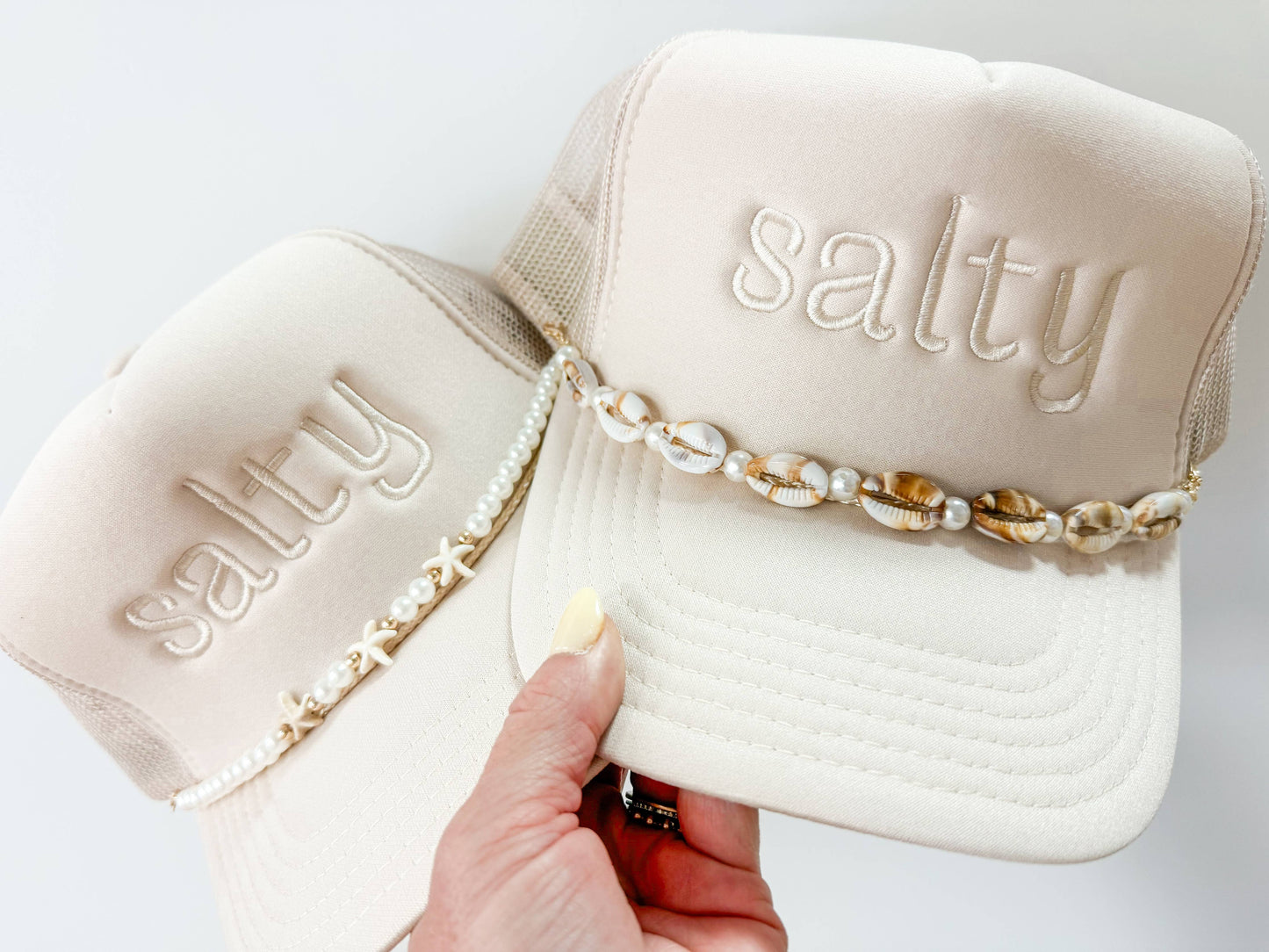 SALTY TRUCKER HAT WITH SHELL CHAIN