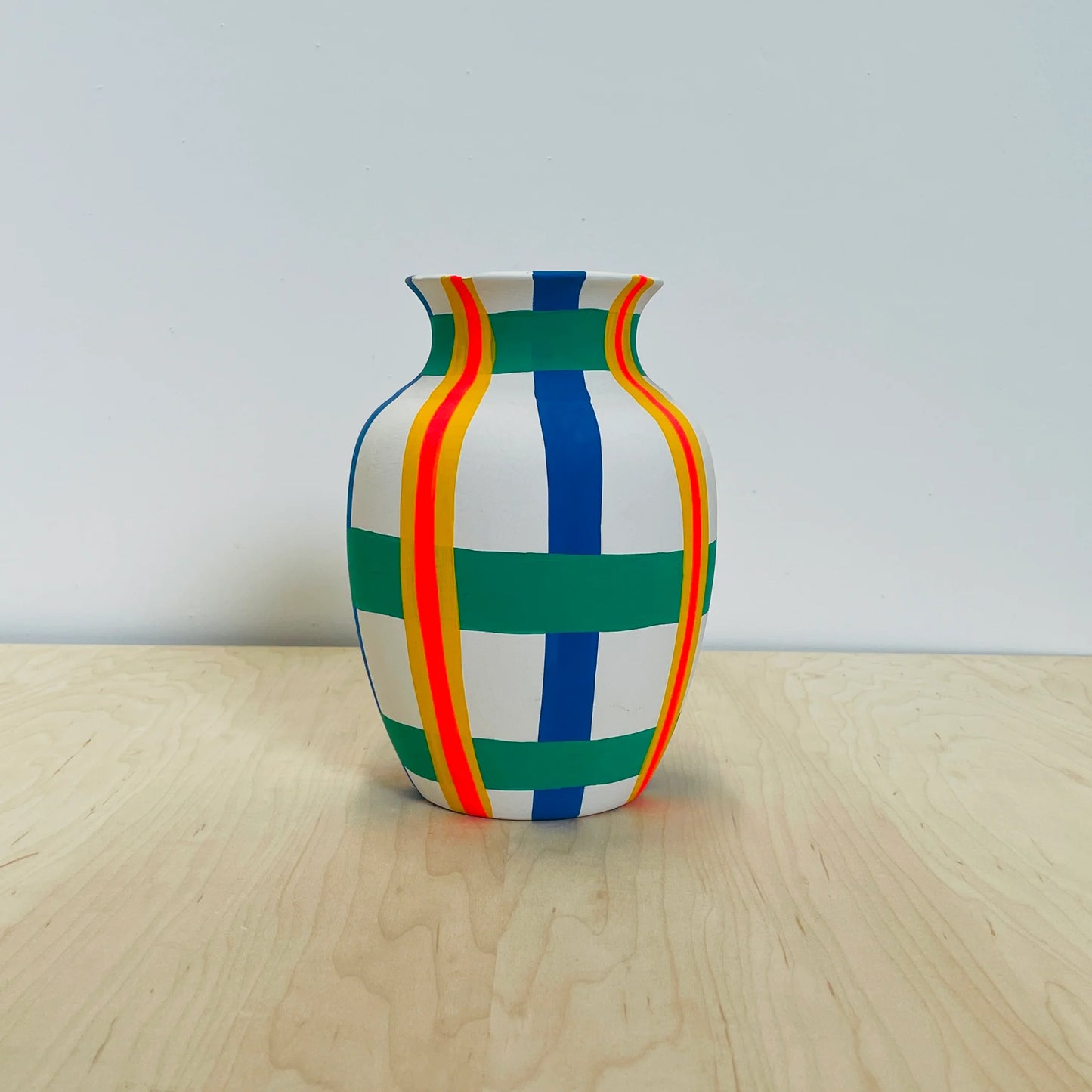 BIG PLAID VASE