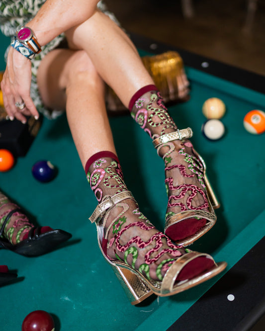 SERPENTINE FLORAL SHEER CREW SOCK