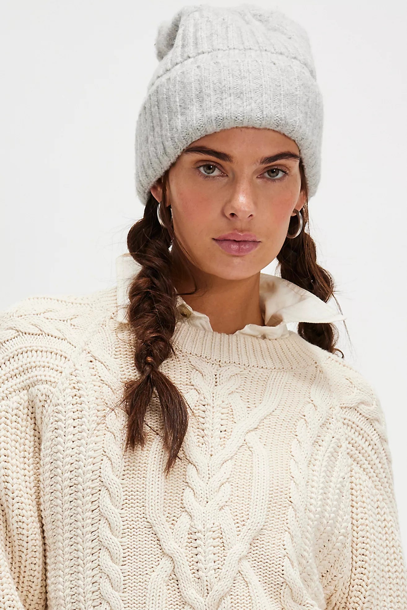MUST HAVE CABLE KNIT BEANIE