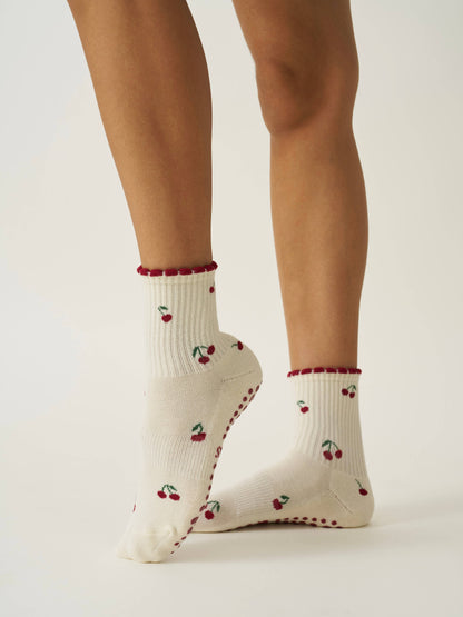LITTLE CHERRY PILATES GRIP SOCKS