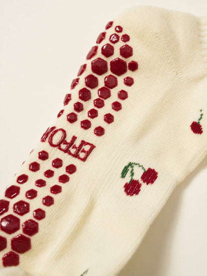 LITTLE CHERRY PILATES GRIP SOCKS