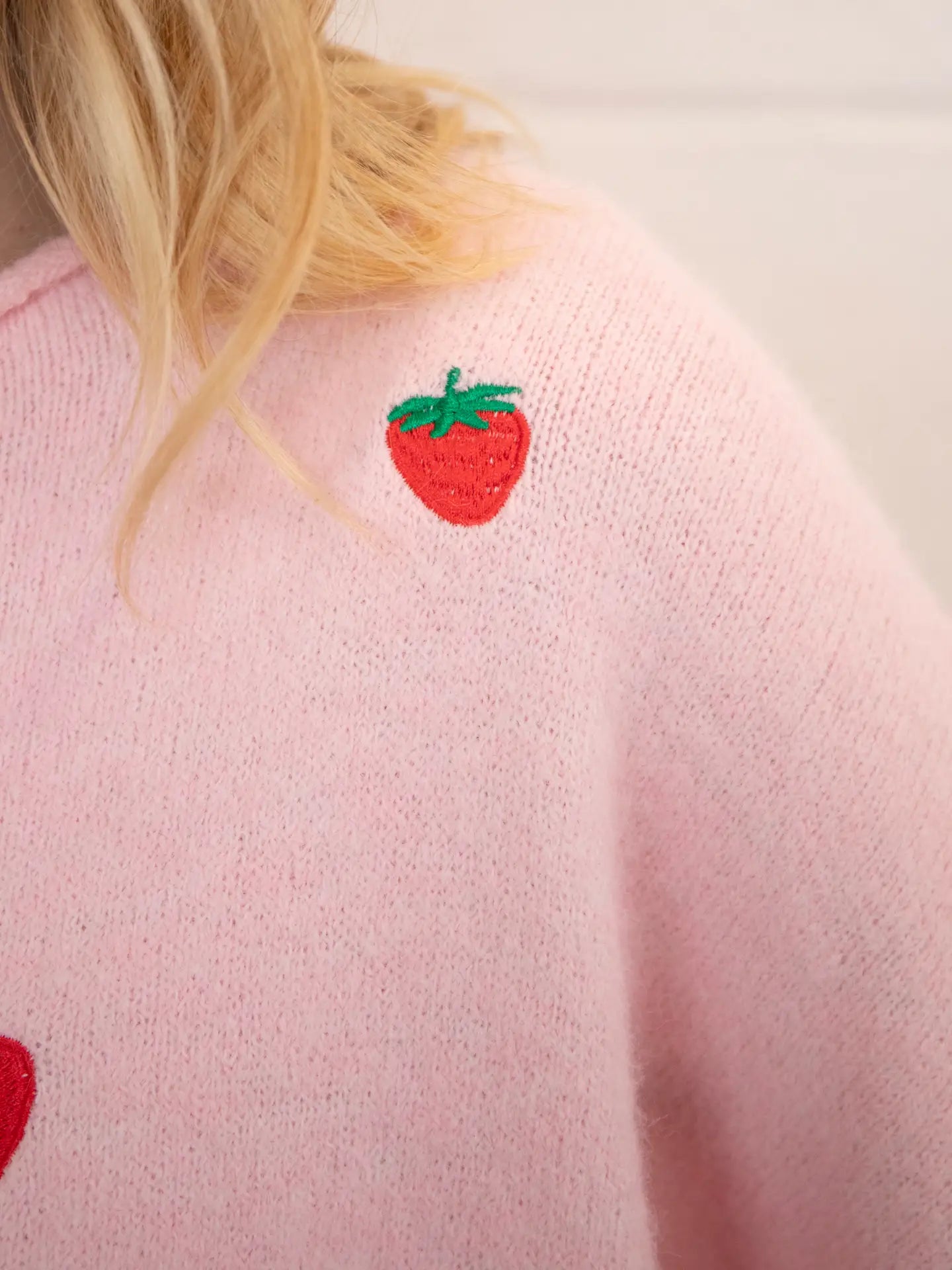 THE MUST HAVE CARDI WITH EMBROIDERY