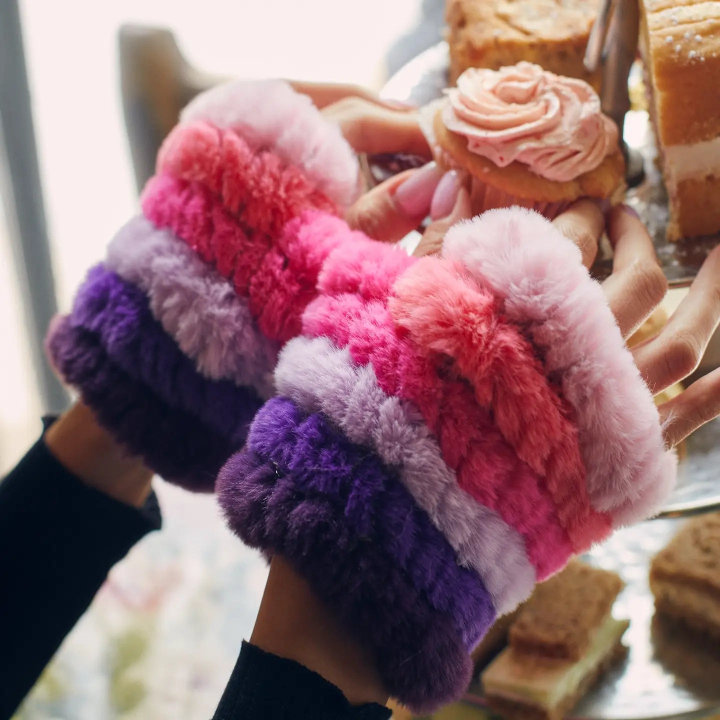 NEW FAUX FUR MITTENS