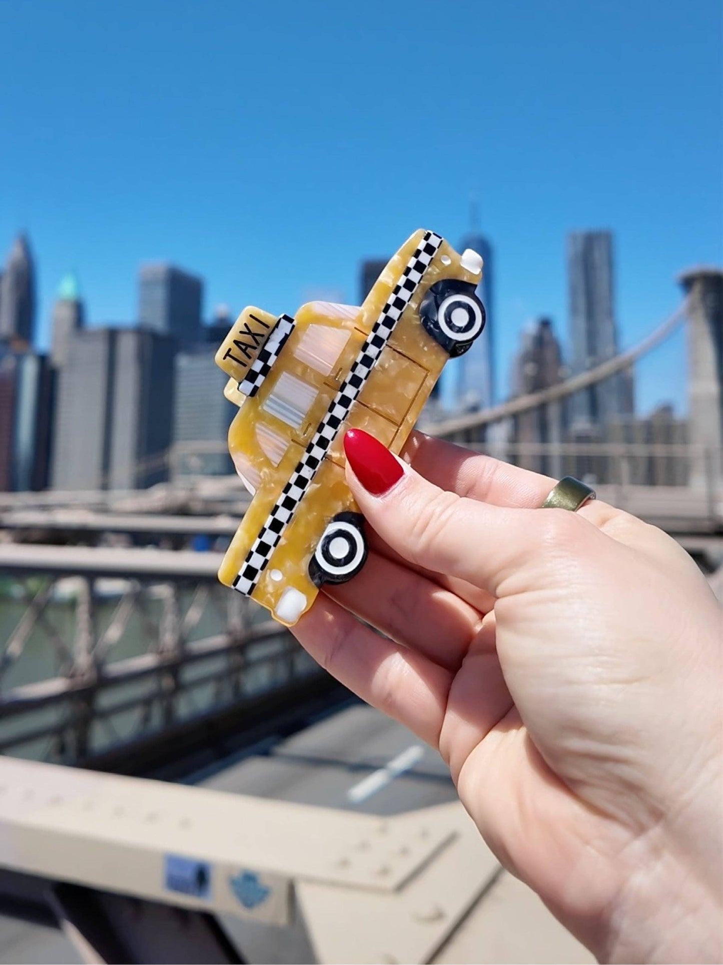 YELLOW TAXI HAIR CLIP