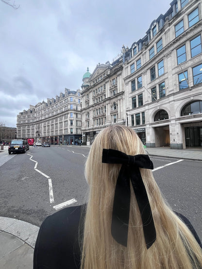 CLASSIC VELVET HAIR BOW BARRETTE