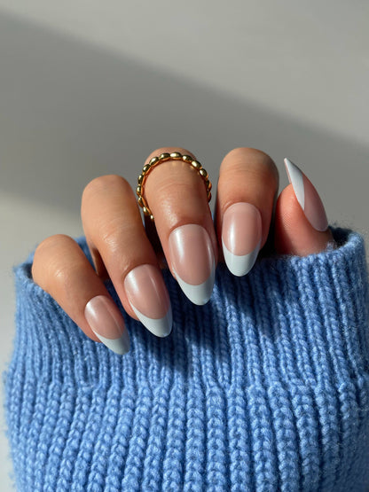 BLUEBERRY ICING PRESS ON NAILS