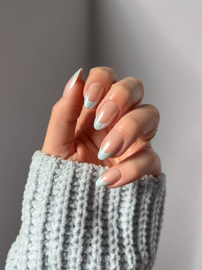 BLUEBERRY ICING PRESS ON NAILS