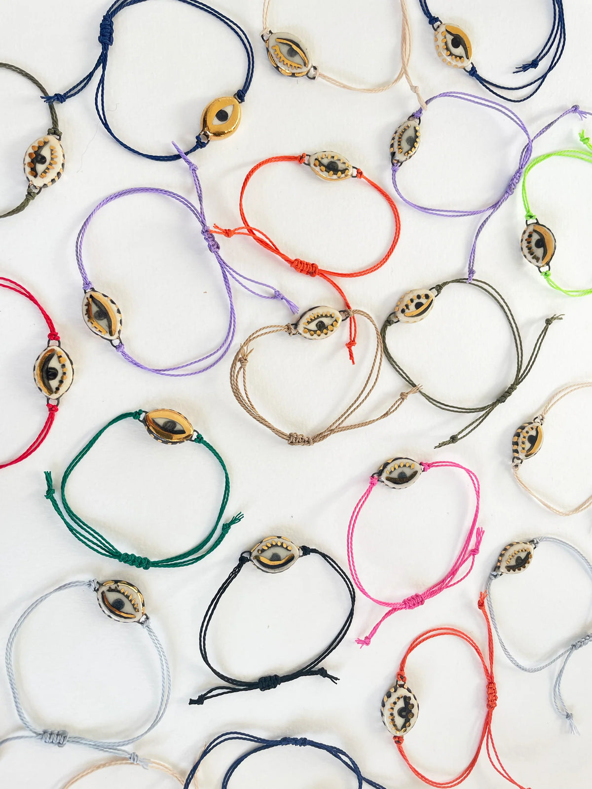 CERAMIC NOT SO EVIL EYE STRING BRACELET
