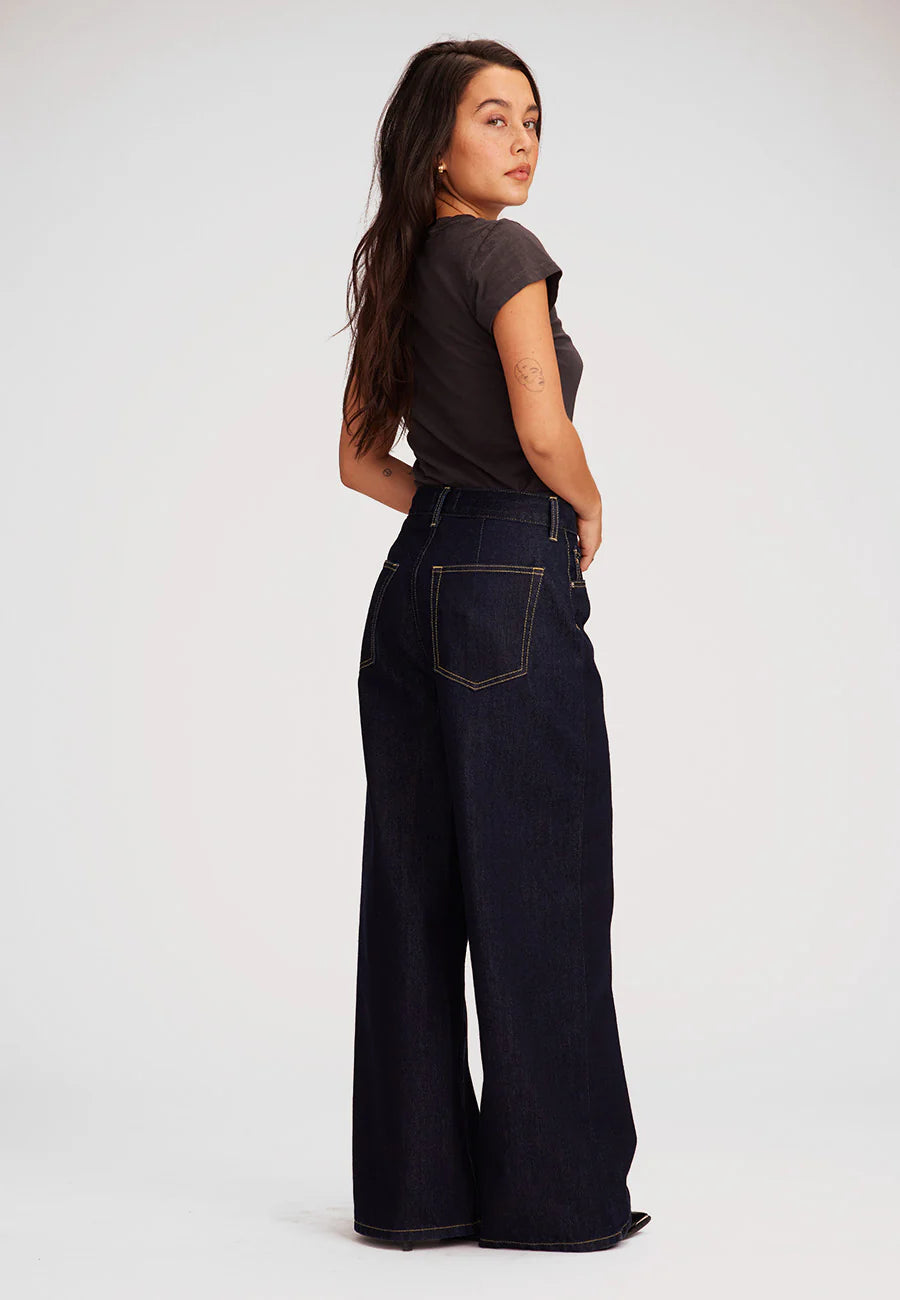 MARLEY ULTRA HIGH RISE BAGGY JEAN