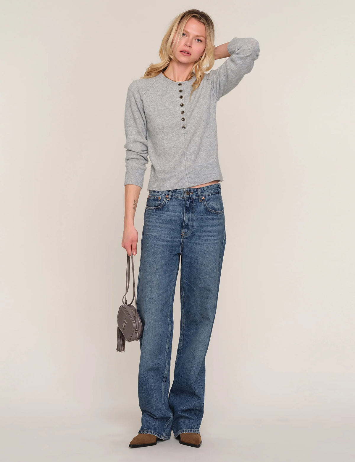 CLAUS HENLEY SWEATER