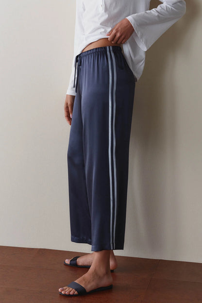 NAVY/CLOUD SILK STRIPE CROP PANT