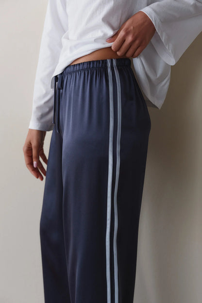 NAVY/CLOUD SILK STRIPE CROP PANT