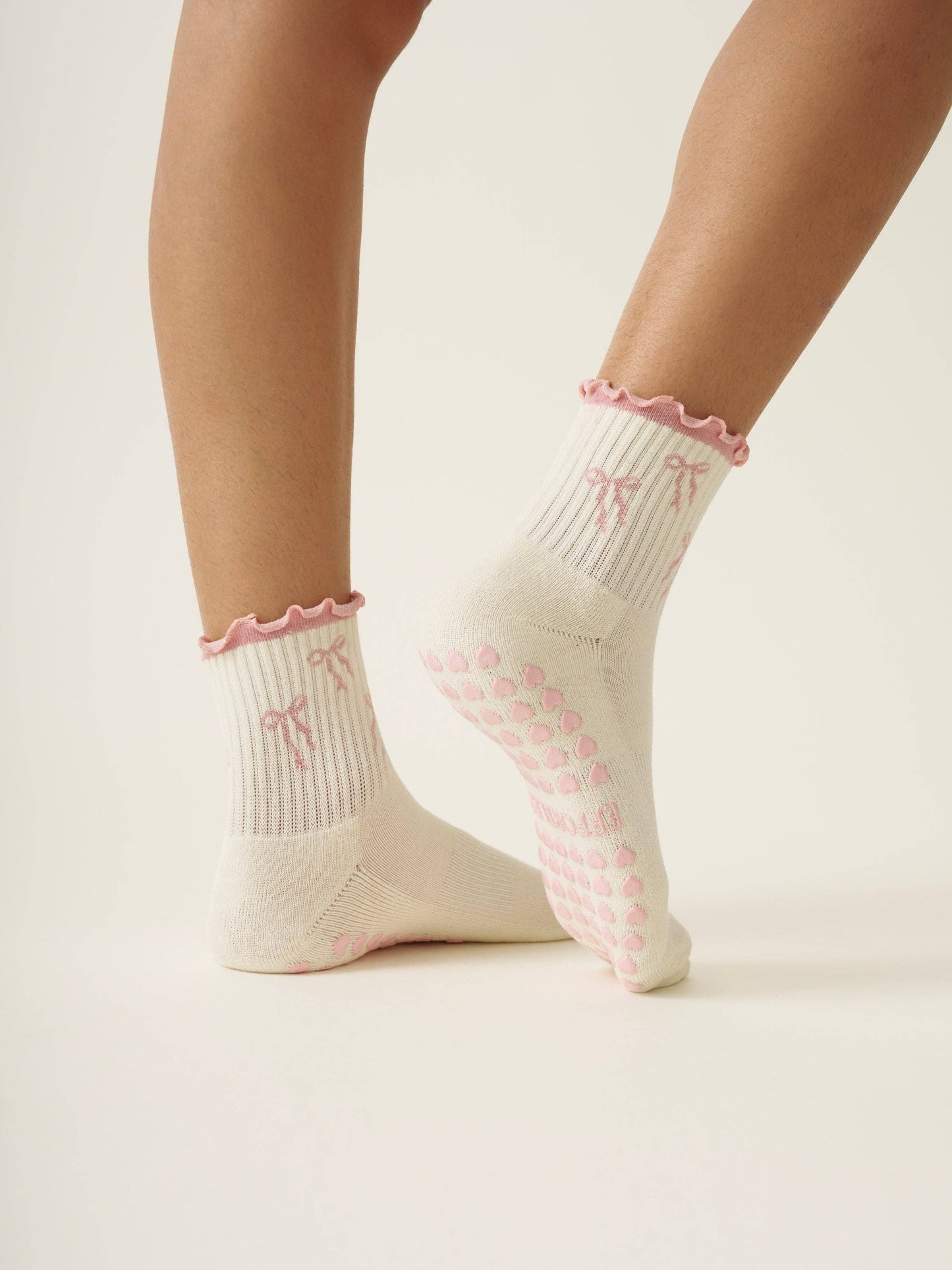 BOW RUFFLE GRIP PILATES SOCKS