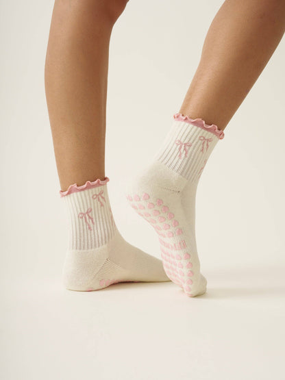BOW RUFFLE GRIP PILATES SOCKS