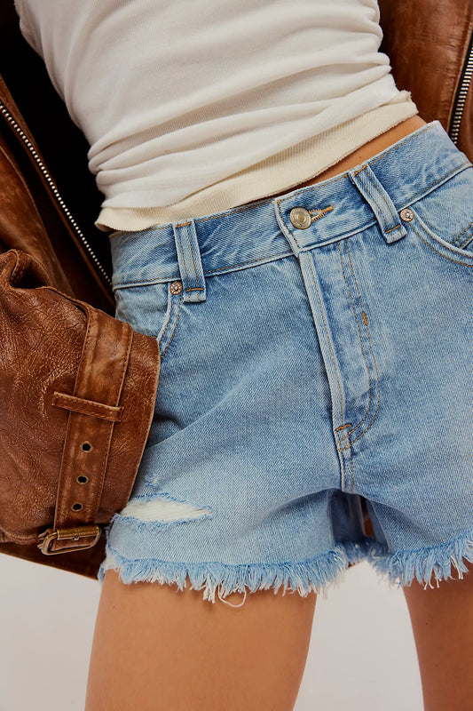 NOW OR NEVER DENIM SHORT