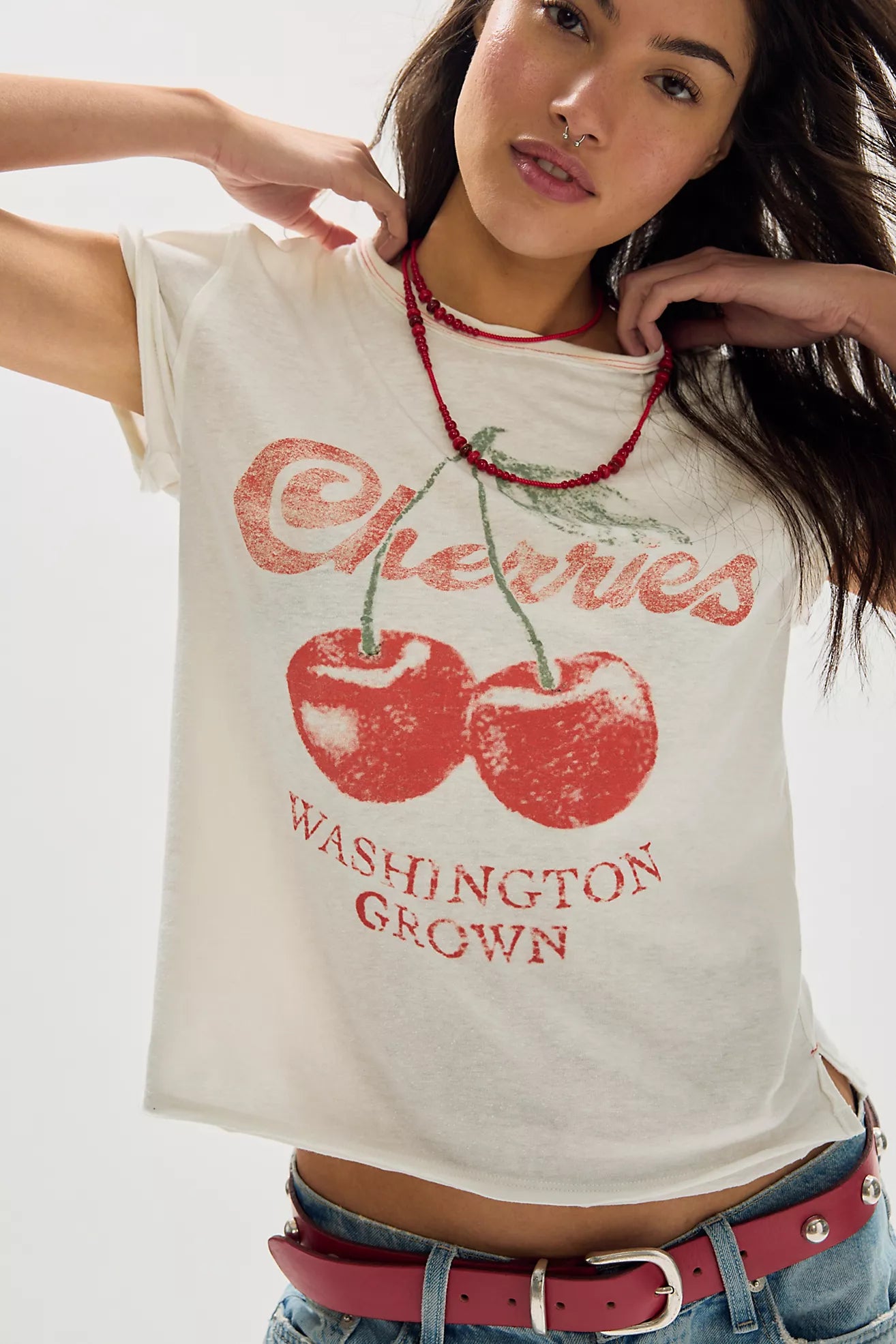 NOVA CHERRY GRAPHIC VINTAGE TEE