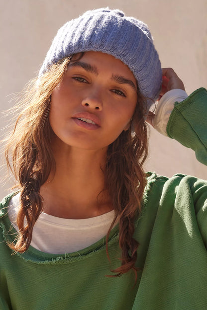 MUST HAVE CABLE KNIT BEANIE