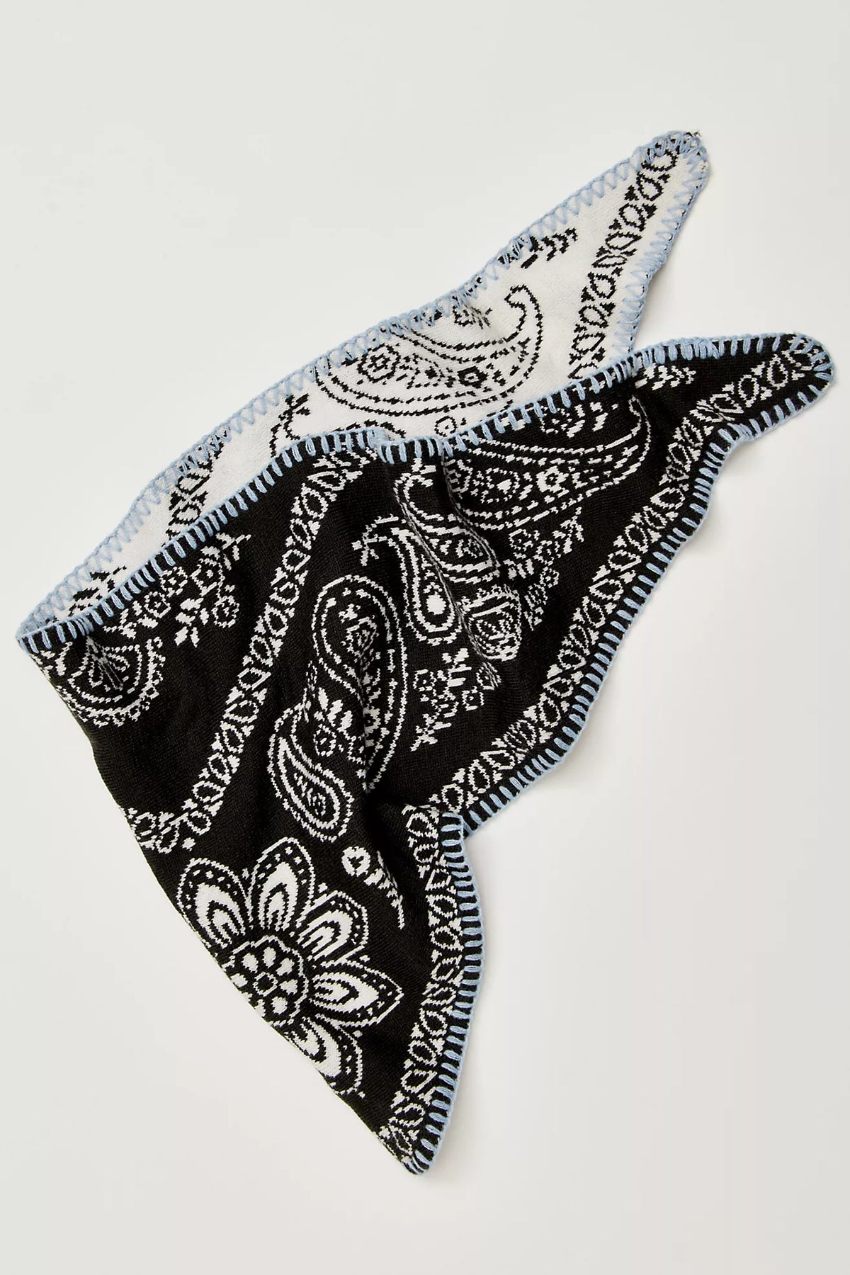 CARMEN KNITTED TRIANGLE SCARF