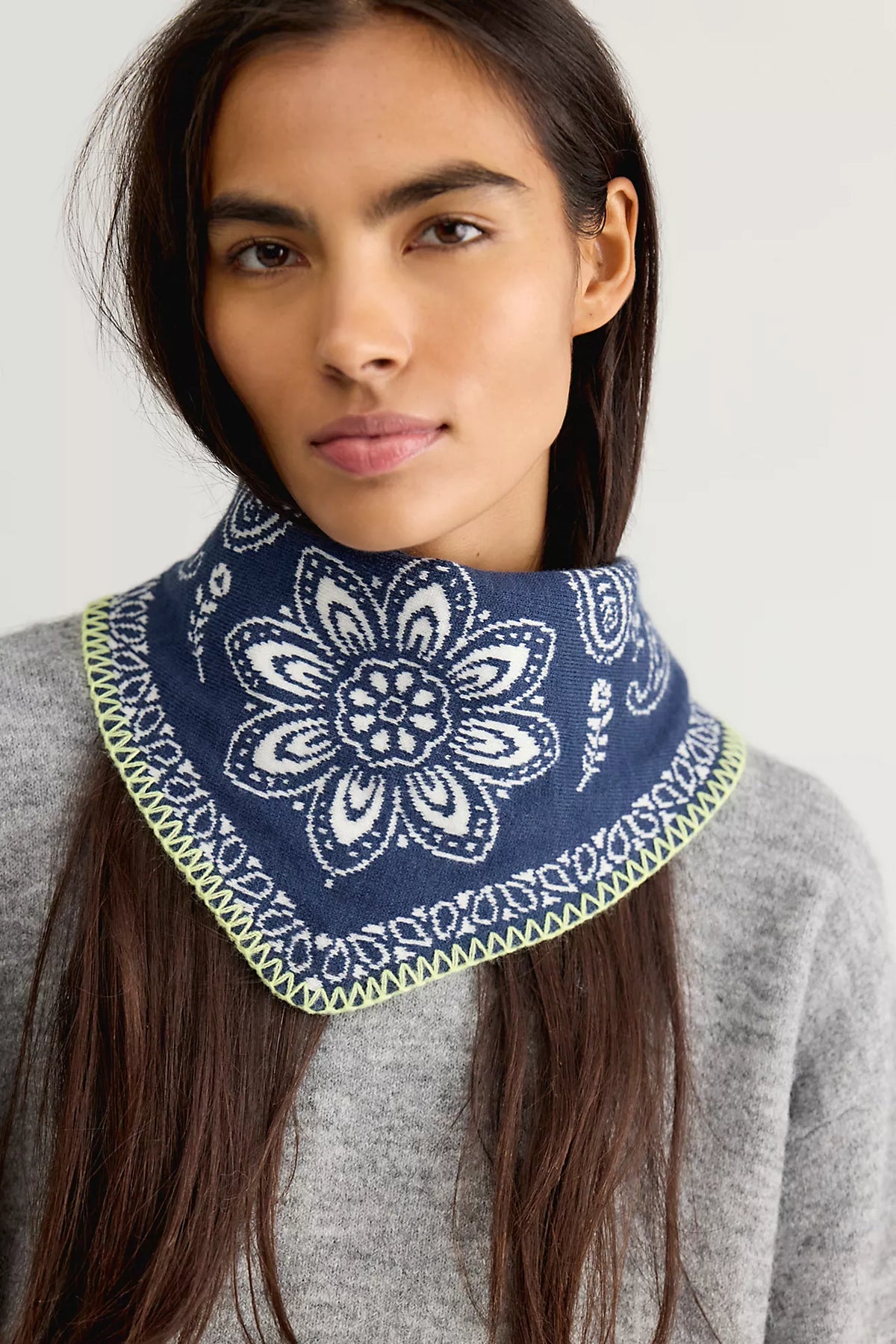 CARMEN KNITTED TRIANGLE SCARF