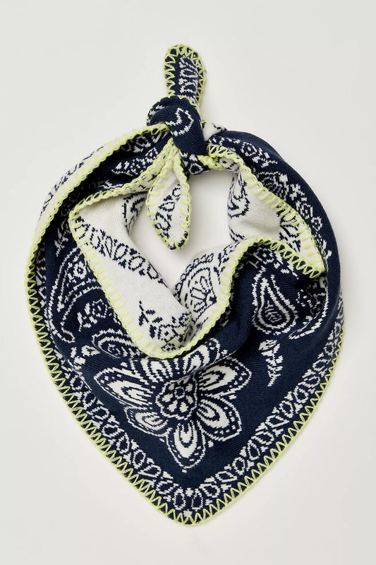 CARMEN KNITTED TRIANGLE SCARF