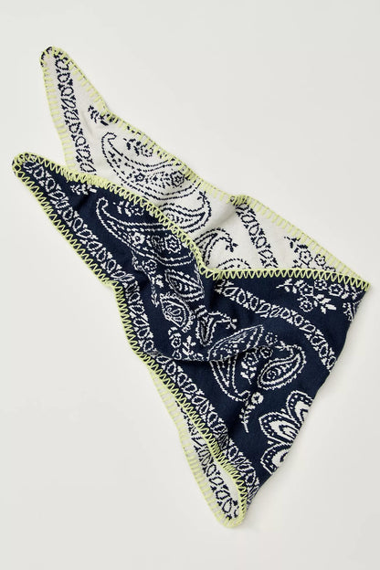 CARMEN KNITTED TRIANGLE SCARF