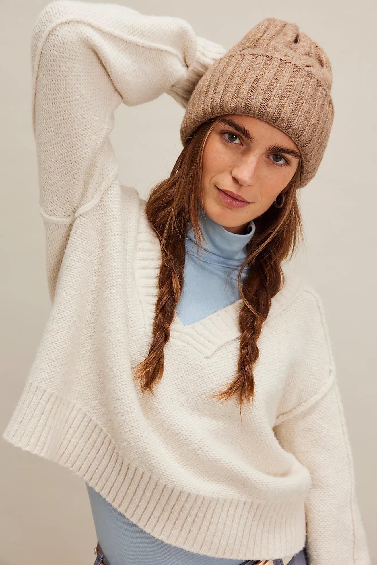 MUST HAVE CABLE KNIT BEANIE