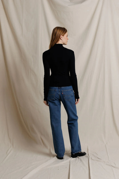 TATI SOLID CASHMERE RIB TURTLE NECK