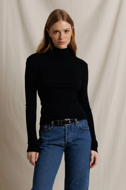 TATI SOLID CASHMERE RIB TURTLE NECK