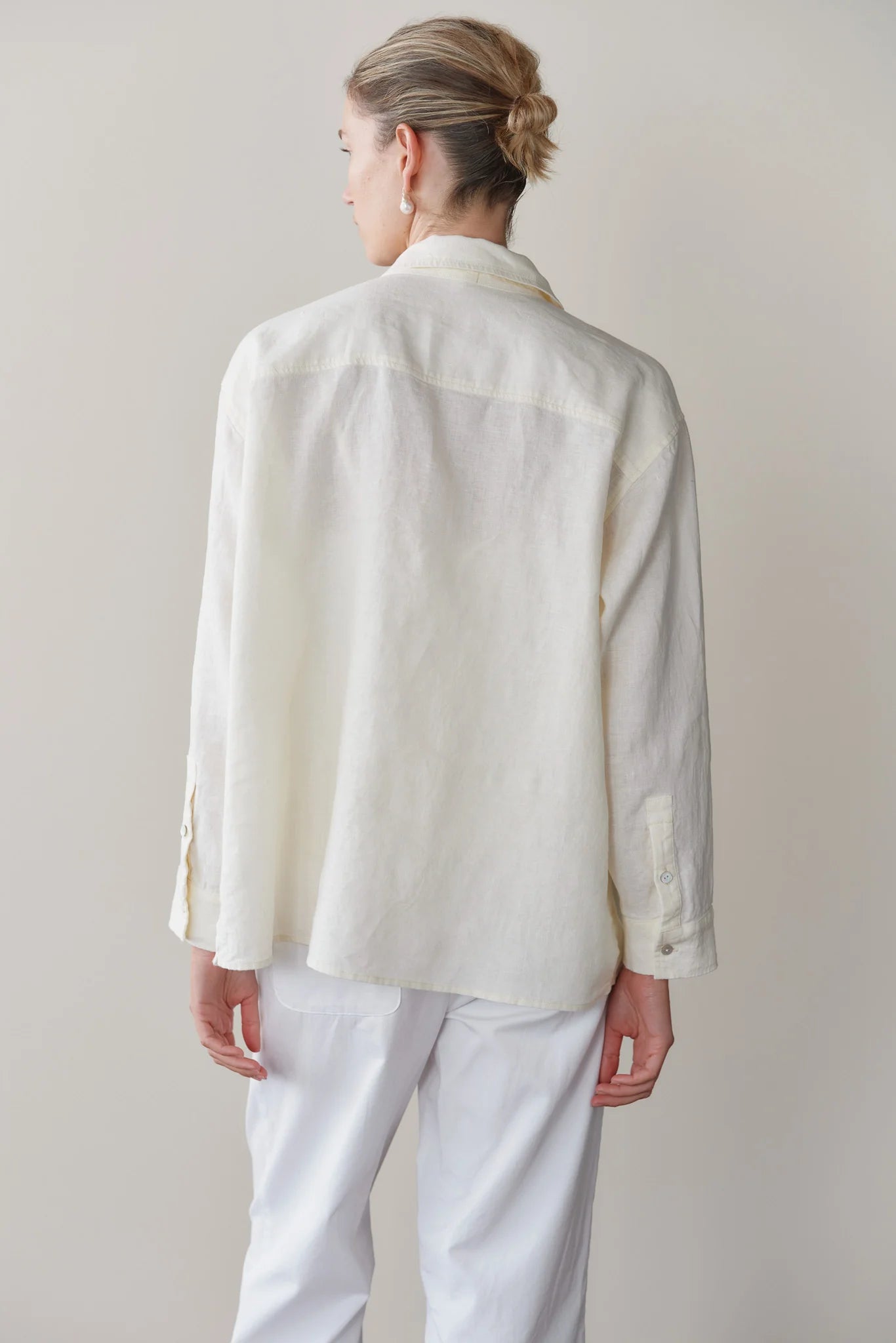 CRÈME LINEN RELAXED SHIRT
